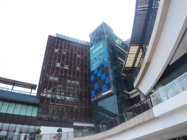 Archive photograph: Beach Road exterior of CentralFestival Pattaya Beach